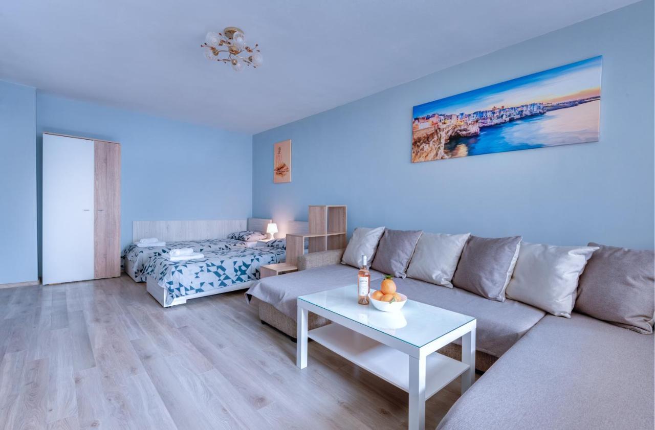 Daisy - 3 Room And Kitchen Apartment In Lazur بورغاس المظهر الخارجي الصورة