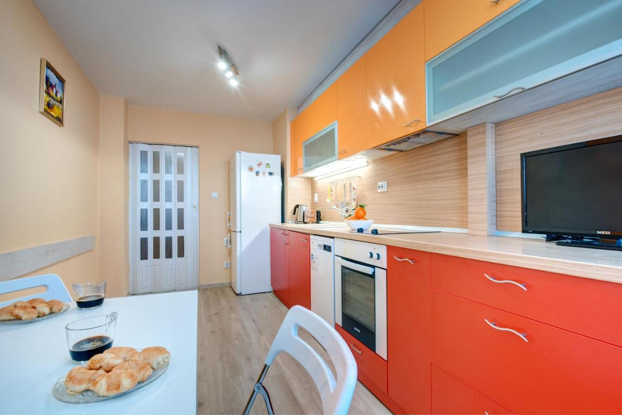 Daisy - 3 Room And Kitchen Apartment In Lazur بورغاس المظهر الخارجي الصورة